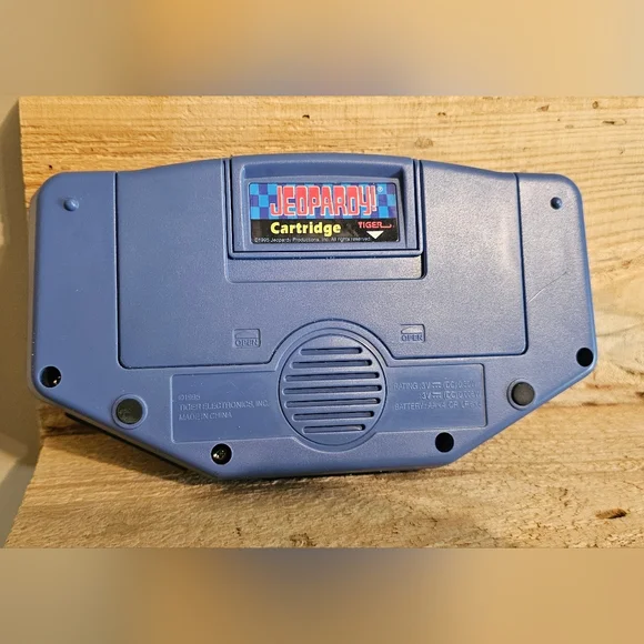 1995 Tiger Electronics Jeopardy Handheld Game W/ 1 Card, No Book USED - Picture 4 of 5